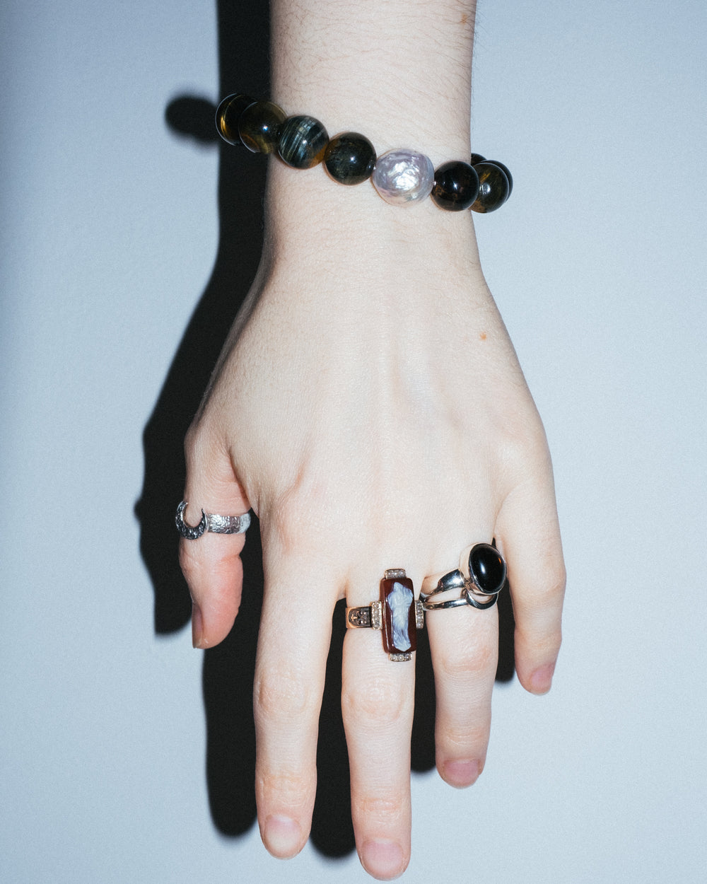 Blue Tiger's Eye & Vintage Pearl Round Bead Bracelet 12mm