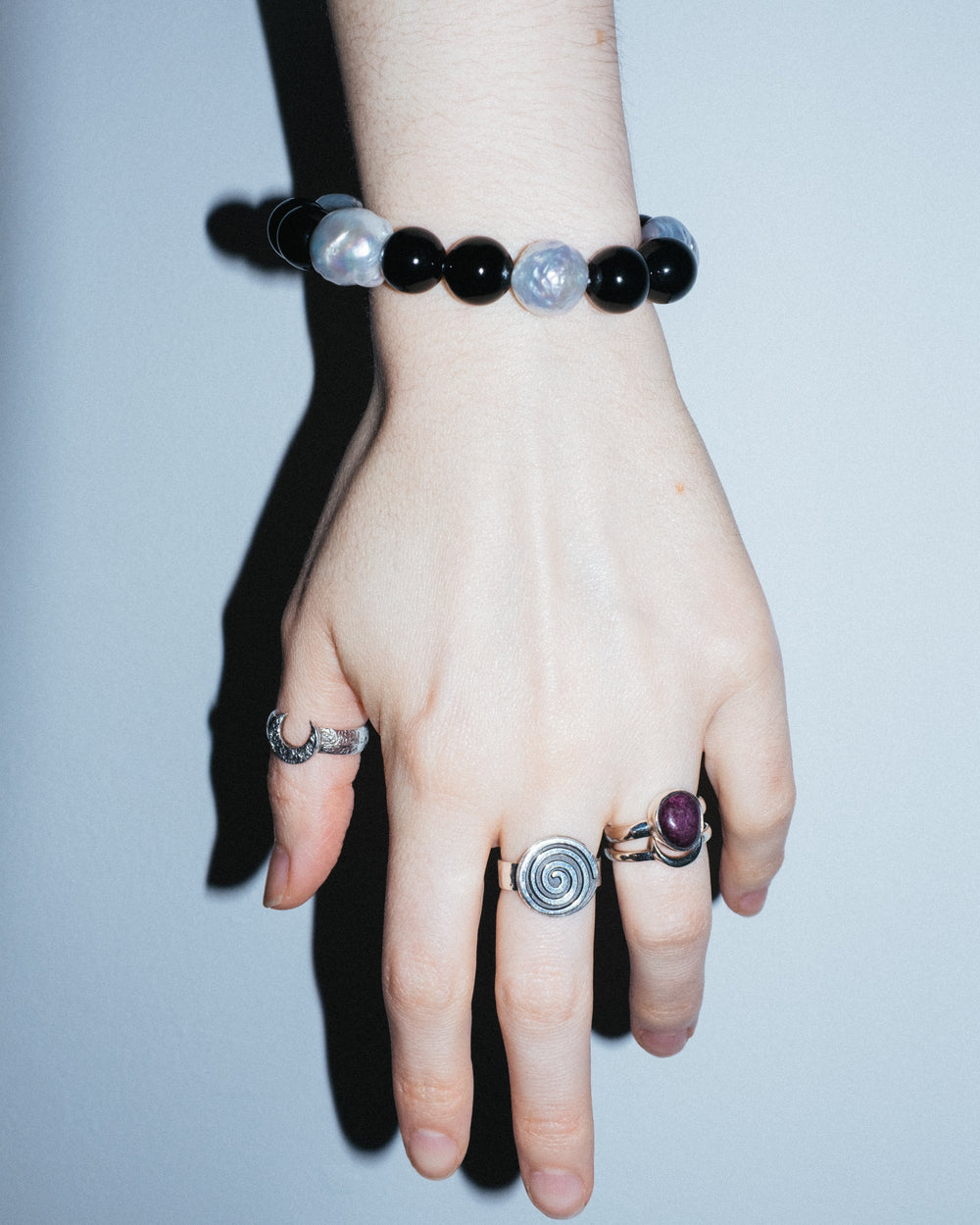 Black Onyx & Vintage Pearl Round Bead Bracelet 12mm