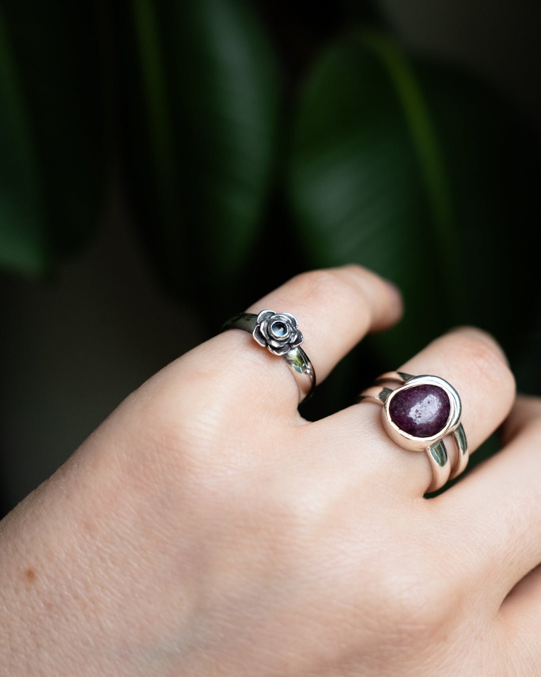 Rainbow Moonstone Rose Ring in Sterling Silver - Size I 1/2